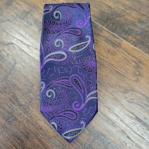 Balentiano Luxury Mens Necktie 3.5 Inches Wide Purple Paisley Designer Tie